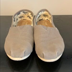 Toms shoes